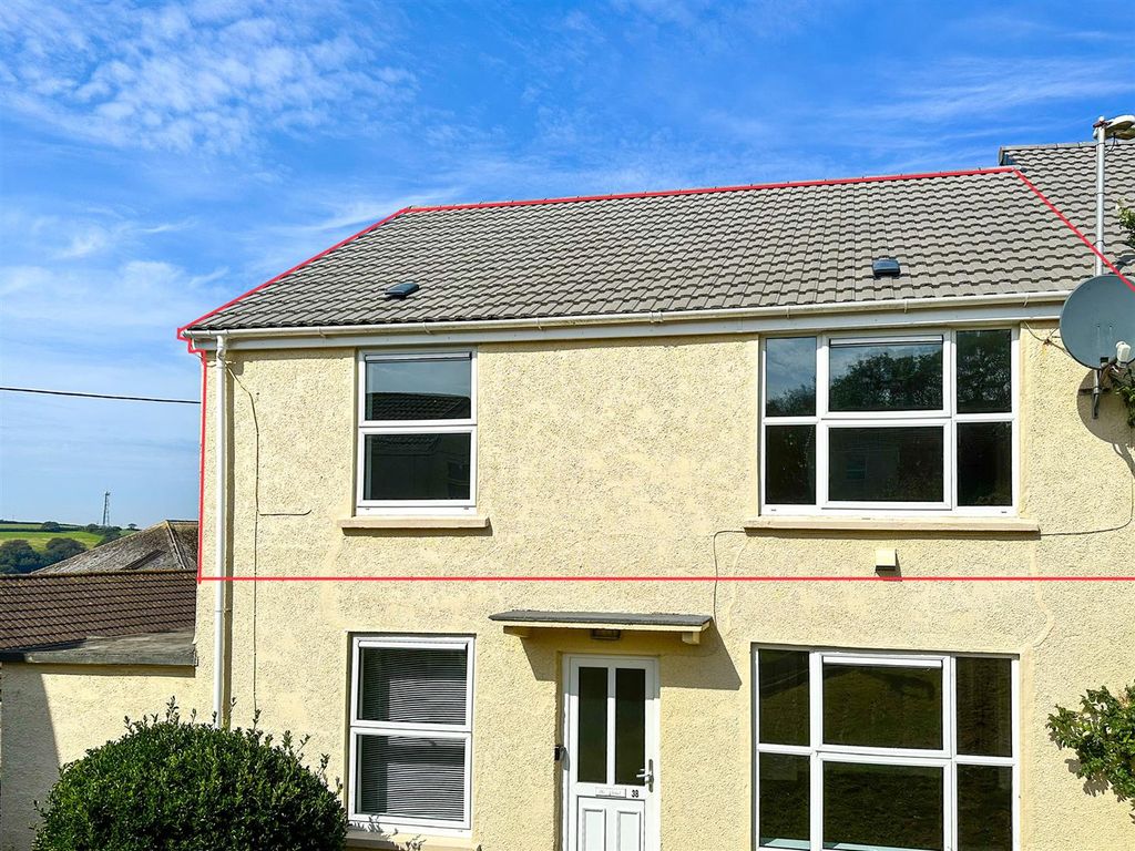 2 bed flat for sale in Parc An Dower, Helston TR13, £130,000