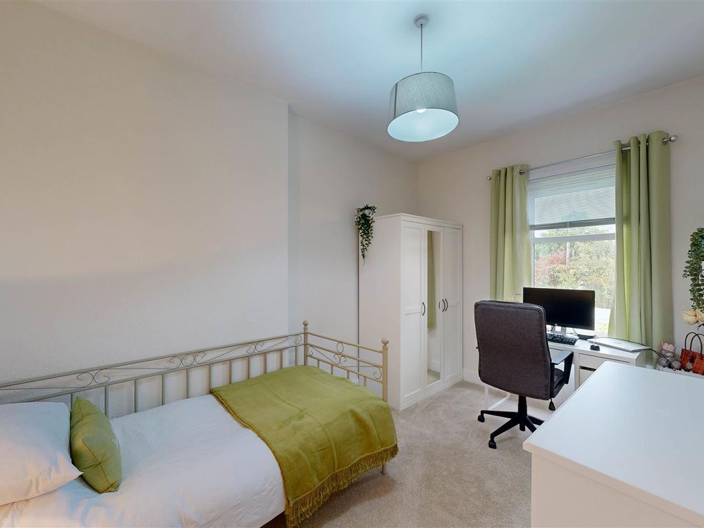 2 bed flat for sale in Muirton Place, Perth PH1, £177,500