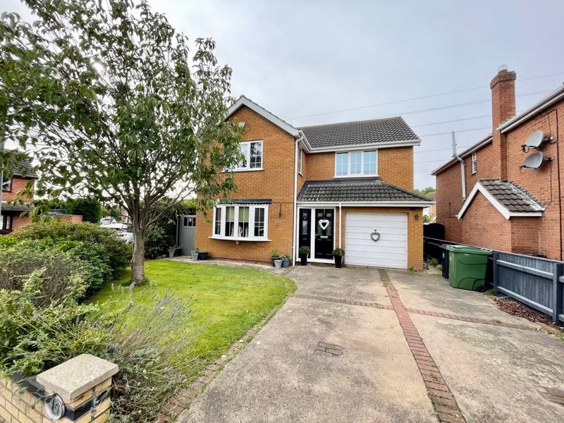 4 bed detached house for sale in Albatross Drive, Great Coates, Grimsby DN37, £275,000