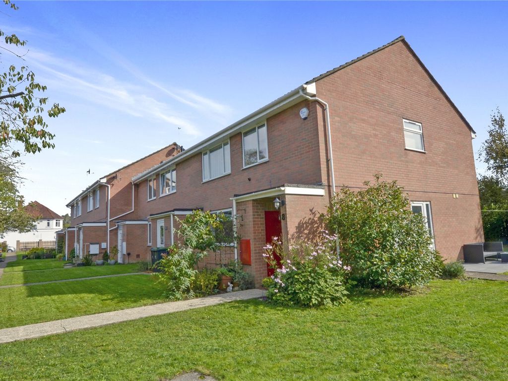 2 bed flat for sale in Priory Gardens, West Moors, Ferndown, Dorset BH22, £215,000