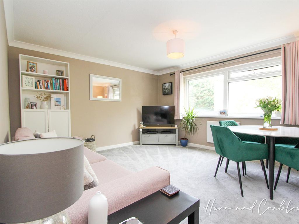 2 bed flat for sale in Woodside Court, Lisvane, Cardiff CF14, £195,000