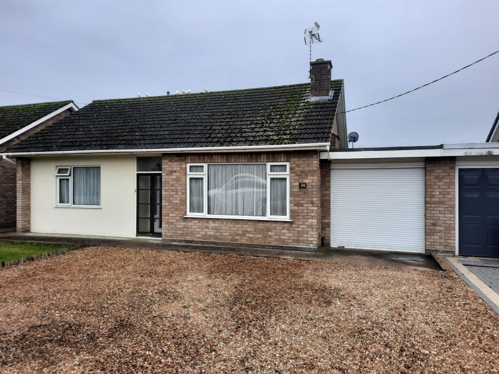 2 bed bungalow for sale in The Stitch, Friday Bridge, Wisbech PE14, £240,000