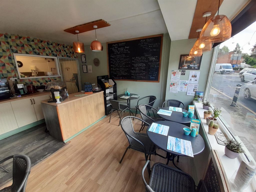 Restaurant/cafe for sale in Cafe & Sandwich Bars WN6, Standish, Greater Manchester, £29,950