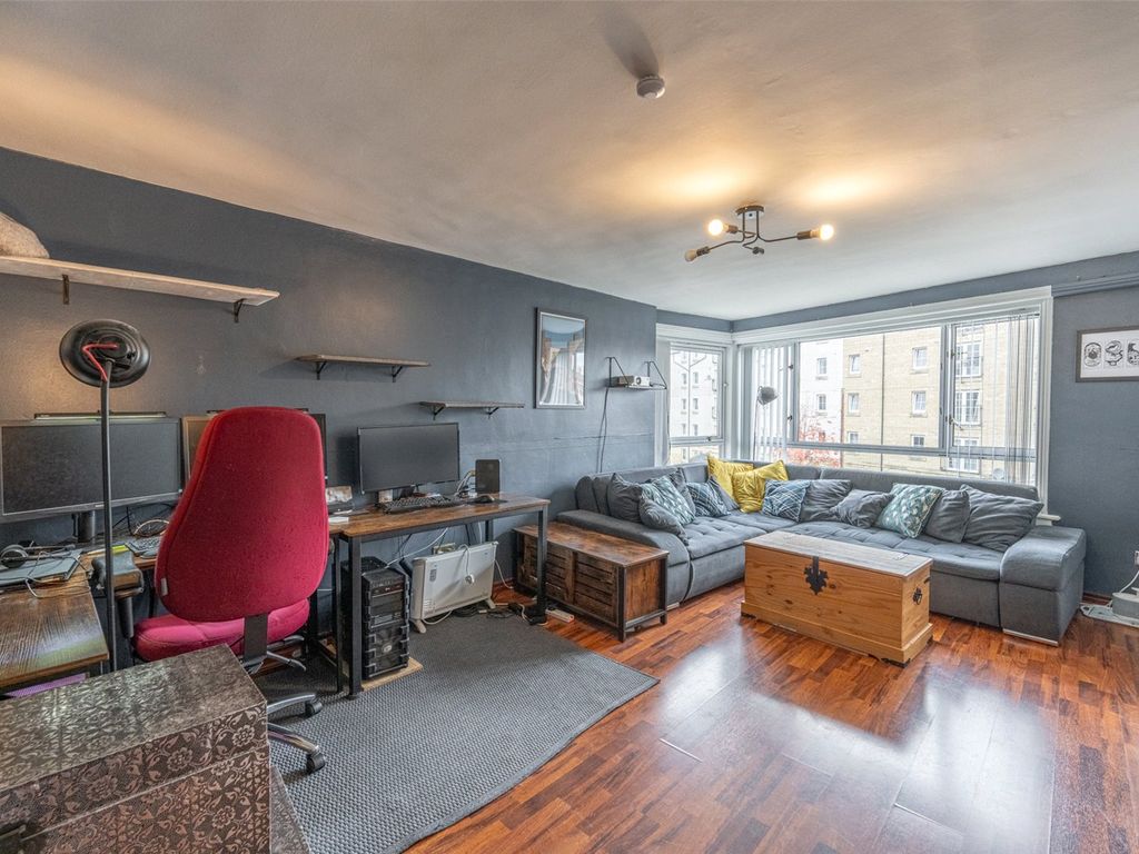 2 bed flat for sale in Giles Street, Edinburgh EH6, £170,000