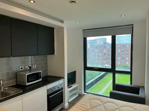 1 bed flat for sale in Headford Street, Sheffield S3, £35,000