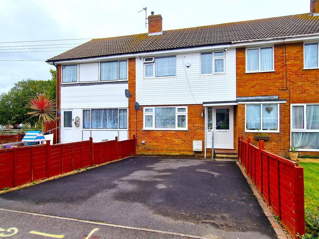 3 bed property for sale in Wilton Avenue, Eastbourne BN22, £275,000