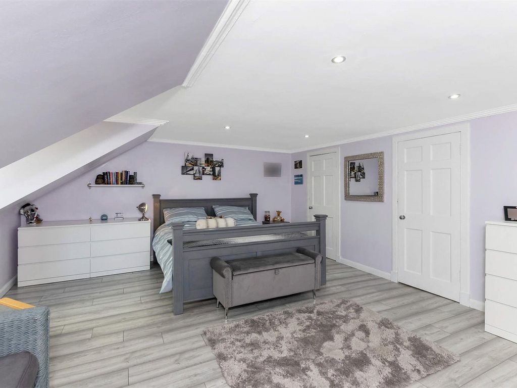 3 bed maisonette for sale in Forth Place, Stirling, Stirlingshire FK8, £210,000