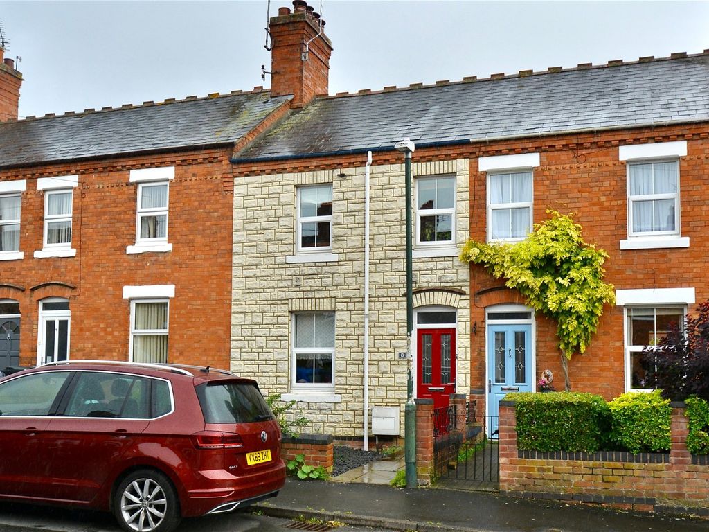 3 bed terraced house for sale in Windsor Road, Evesham WR11, £250,000