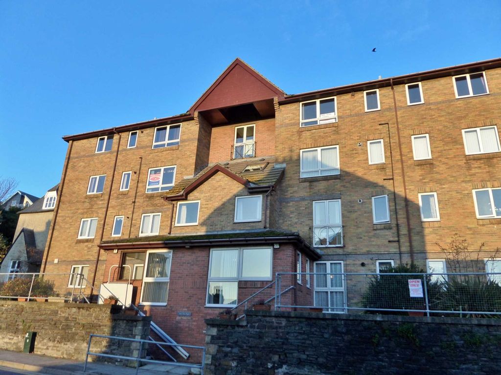 2 bed flat for sale in Llys Hen Ysgol, Aberystwyth SY23, £115,000