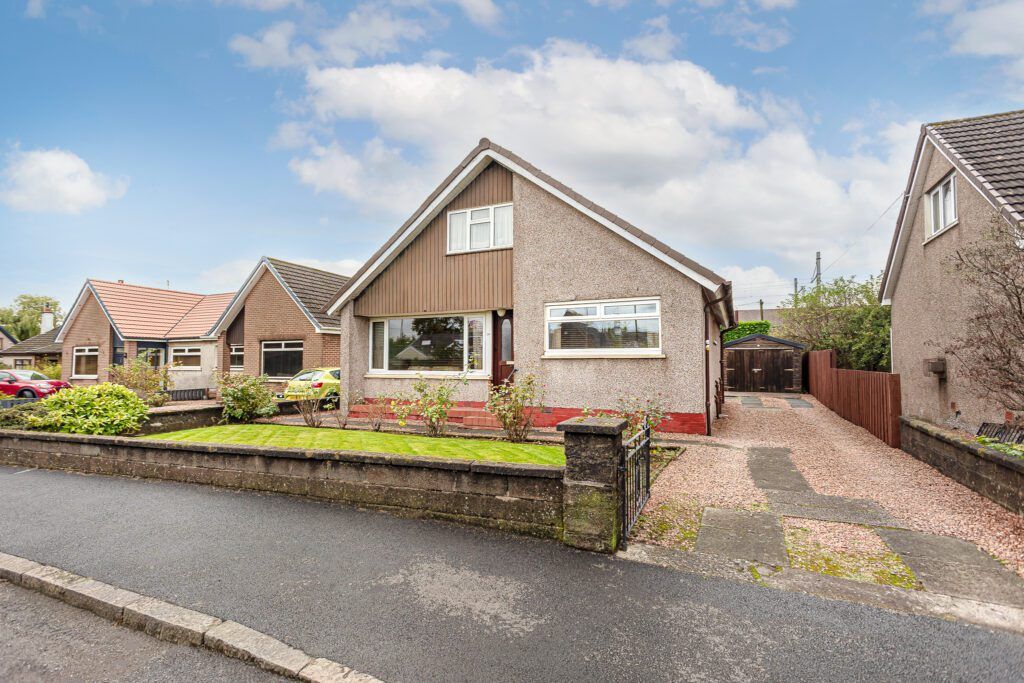 3 bed detached house for sale in Brown Avenue, Causewayhead FK9, £295,000