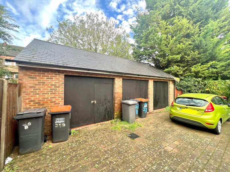 Parking/garage for sale in Garages For Sale, Winfield Street, Dunstable LU6, £40,000