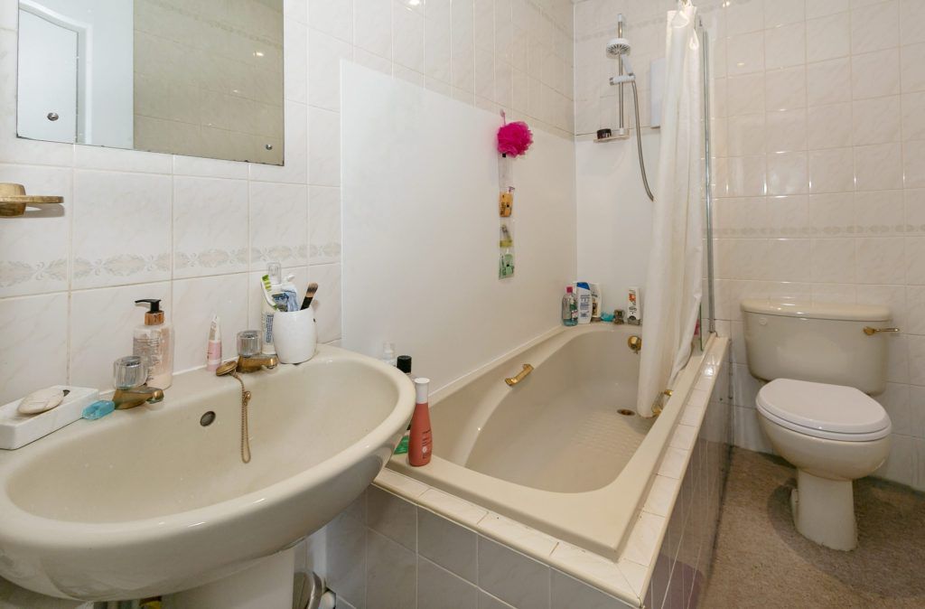 1 bed flat for sale in Owls Road, Boscombe, Bournemouth BH5, £185,000