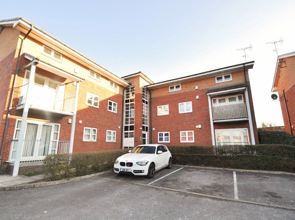 2 bed flat for sale in Reeds Lane, Moreton, Wirral CH46, £99,500