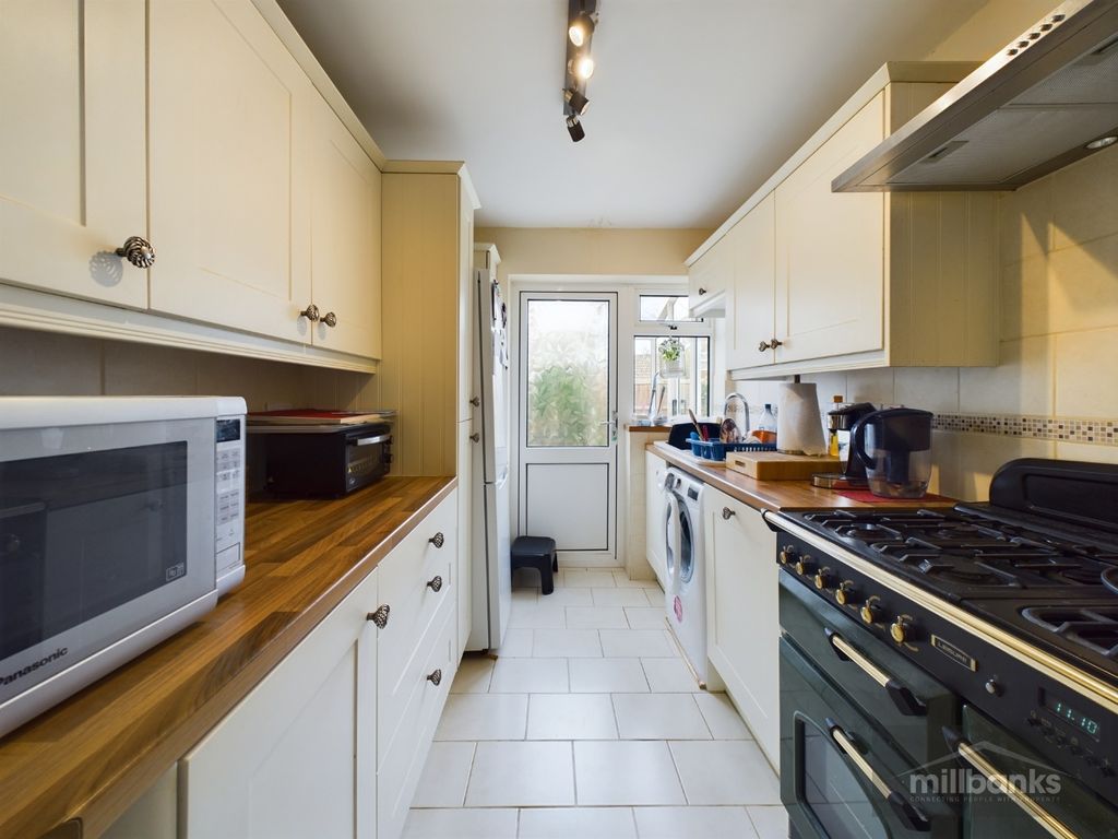 3 bed end terrace house for sale in Rosecroft, Chapel Road, Attleborough, Norfolk NR17, £220,000