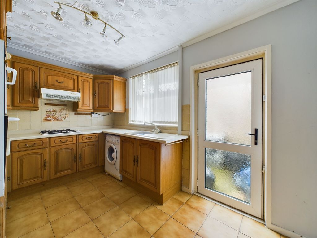 2 bed terraced house for sale in Greenfield Terrace, Twllwynn NP23, £105,000