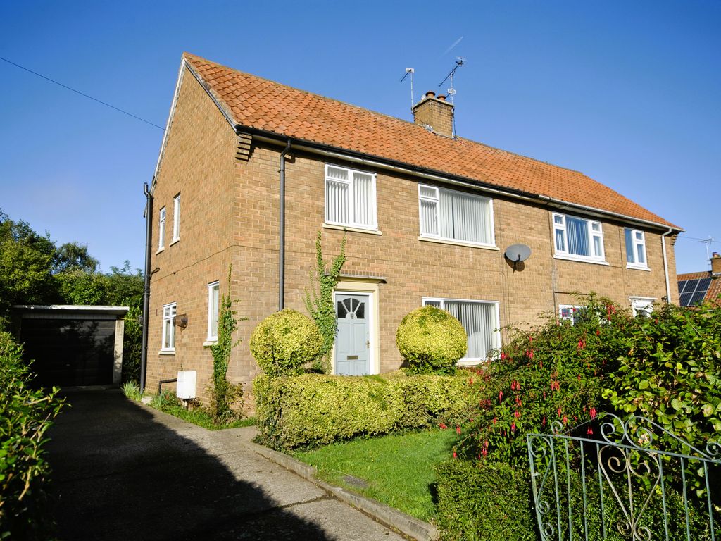 3 bed semi-detached house for sale in The Green, Harworth, Doncaster DN11, £150,000