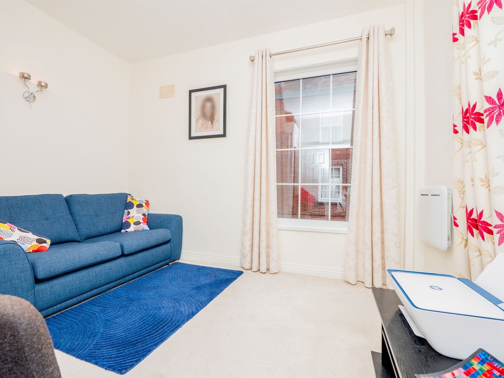 2 bed flat for sale in Westgate Street, Cardiff CF10, £230,000