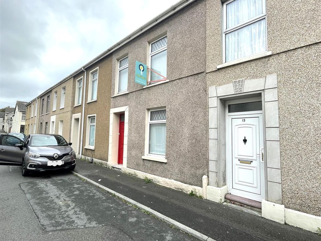 3 bed terraced house for sale in Hick Street, Llanelli SA15, £105,000