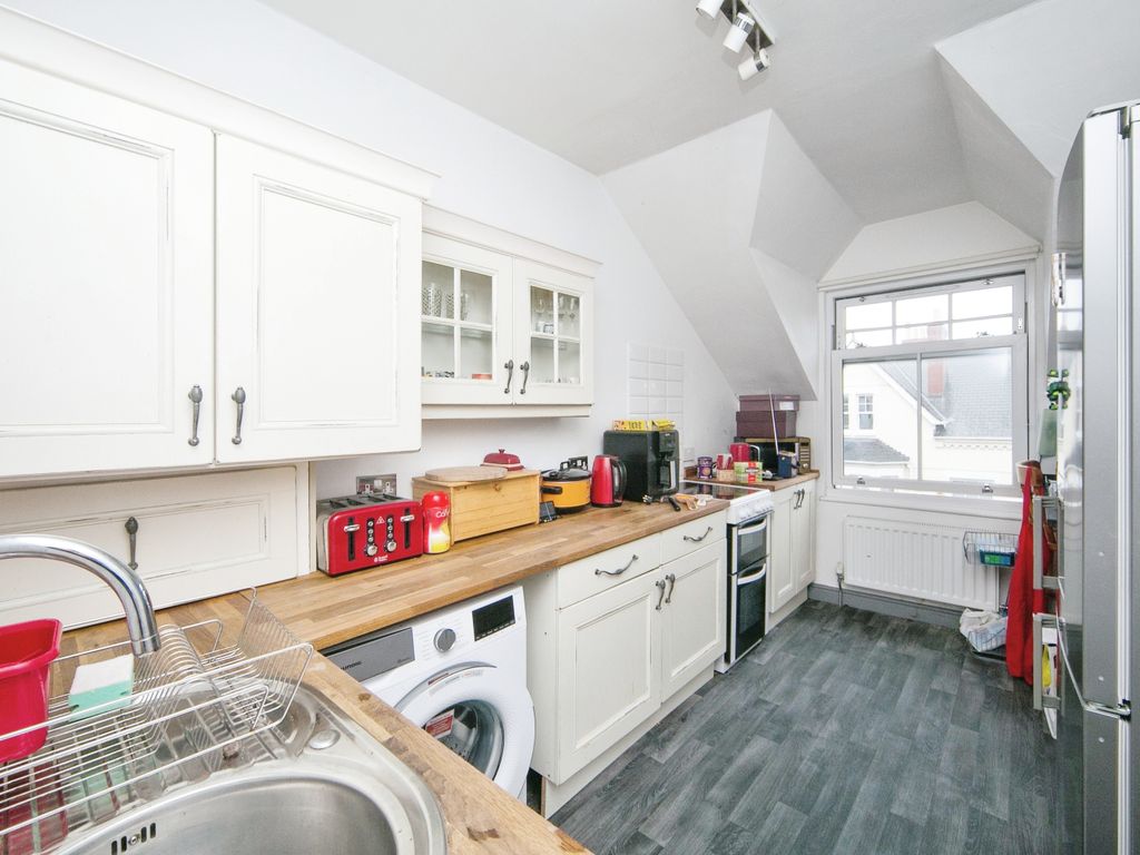 2 bed flat for sale in Lawson Road, Colwyn Bay, Conwy LL29, £90,000