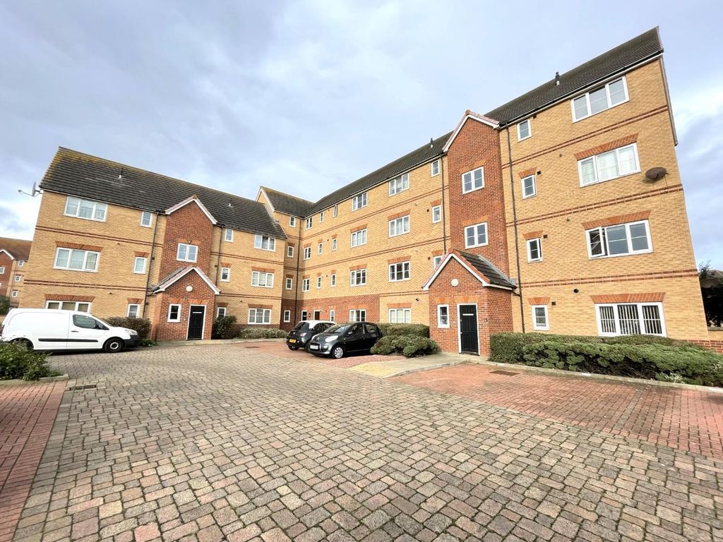 1 bed flat for sale in Sandpiper House, Marina, Hartlepool TS24, £78,000