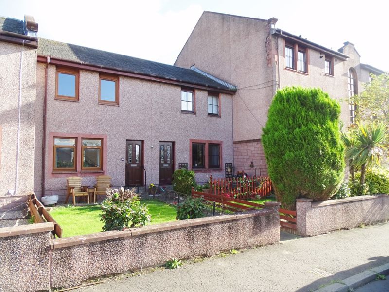 2 bed terraced house for sale in Stirling Court, Tillicoultry FK13, £125,000