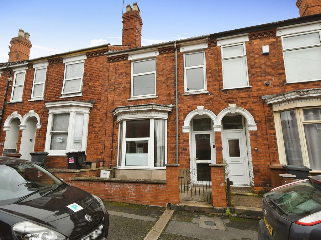 3 bed terraced house for sale in Eastbourne Street, Lincoln LN2, £155,000