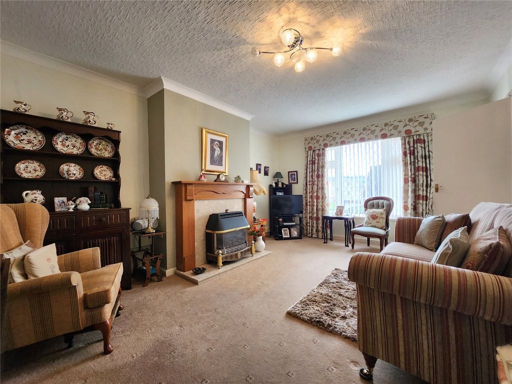 2 bed bungalow for sale in Dwynant, Pontyates, Carmarthenshire SA15, £170,000