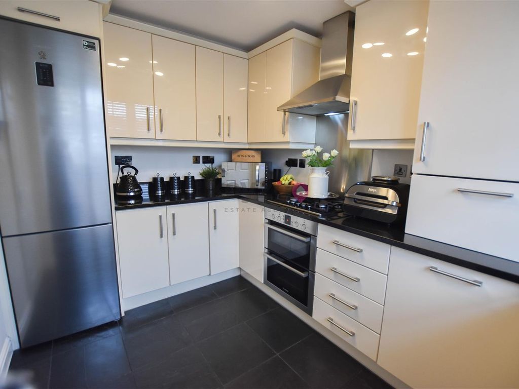 3 bed detached house for sale in Toll House Mead, Mosborough, Sheffield S20, £300,000