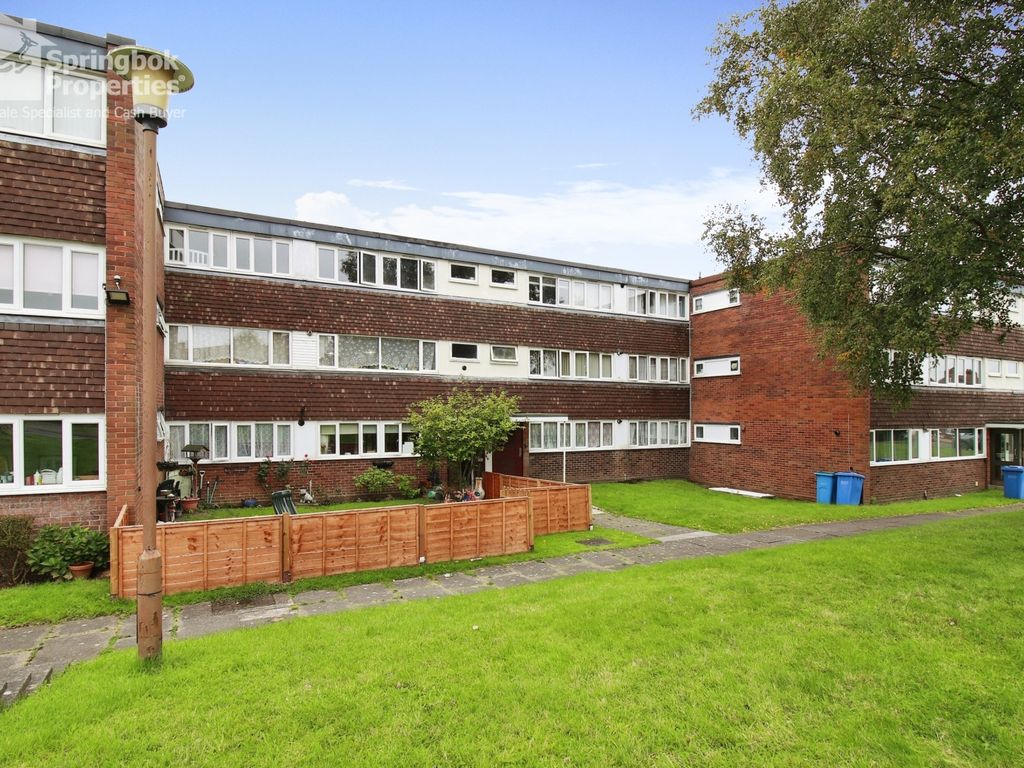 2 bed flat for sale in Cherrywood Court, Moordown Avenue, Solihull, West Midlands B92, £145,000
