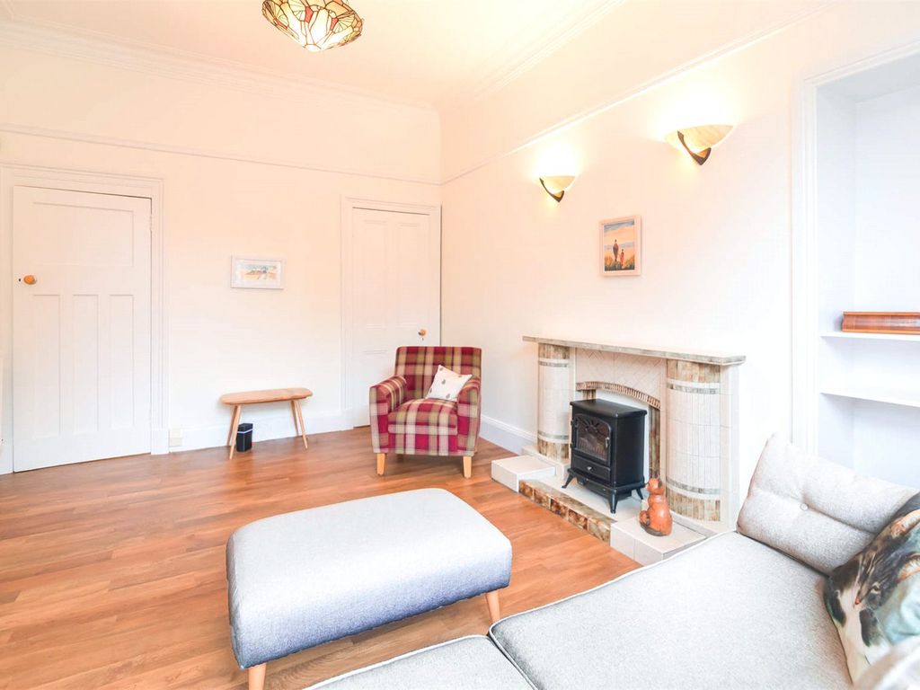 1 bed flat for sale in Airlie Street, Glasgow G12, £200,000