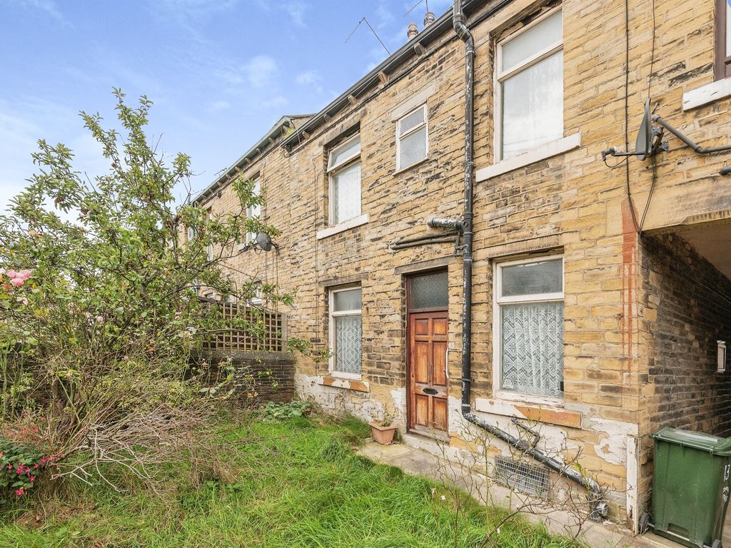 2 bed terraced house for sale in Ackworth Street, Bradford BD5, £55,000