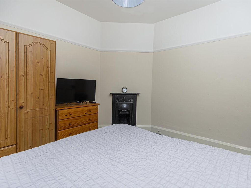 3 bed semi-detached bungalow for sale in Lea Street, Lindley, Huddersfield HD3, £250,000