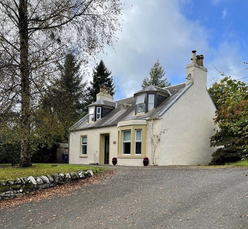 4 bed cottage for sale in Glenginnet Road, Barr, Girvan KA26, £265,000