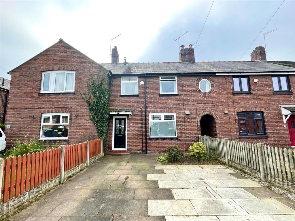 3 bed terraced house for sale in Stringer Avenue, Sandbach CW11, £199,500