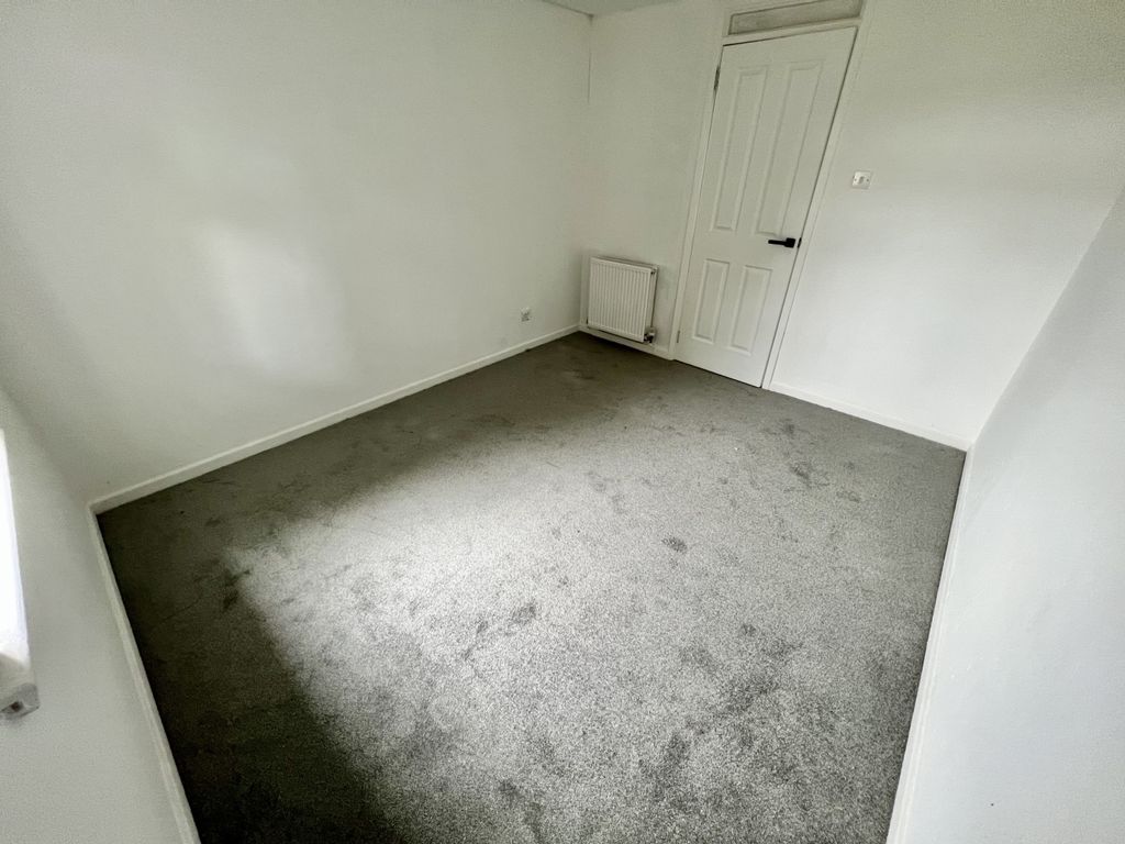 3 bed end terrace house for sale in Rashieburn, Erskine PA8, £149,995
