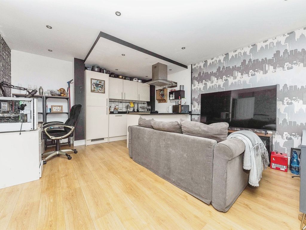 1 bed flat for sale in Waterhouse Street, Hemel Hempstead HP1, £210,000