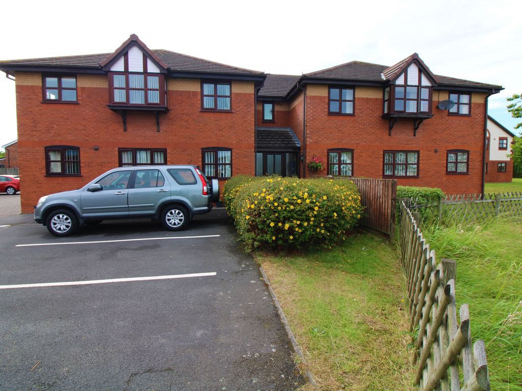 1 bed flat for sale in Pochard Place, Cleveleys FY5, £90,000