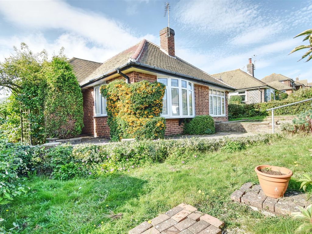 3 bed detached bungalow for sale in Clinch Green Avenue, Bexhill-On-Sea TN39, £268,000