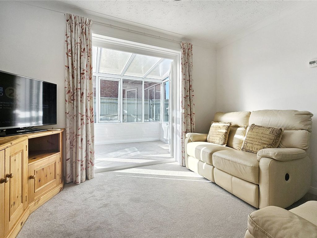 1 bed end terrace house for sale in Capstan Drive, Littlehampton, West Sussex BN17, £225,000