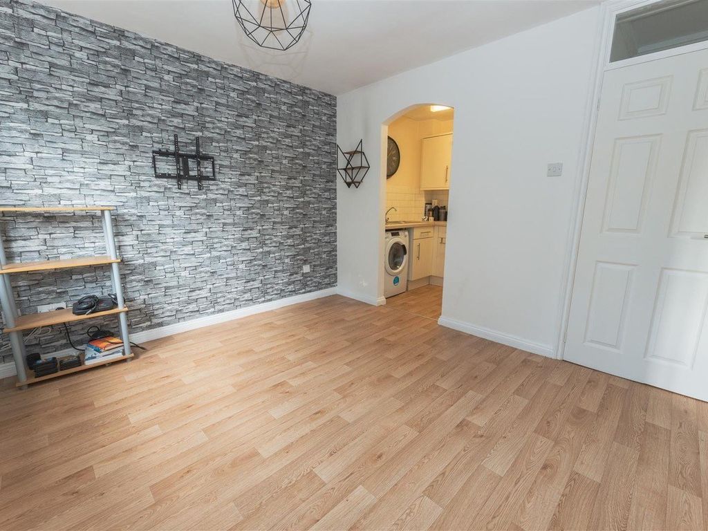 1 bed flat for sale in Glenway Close, Great Horkesley, Colchester CO6, £120,000