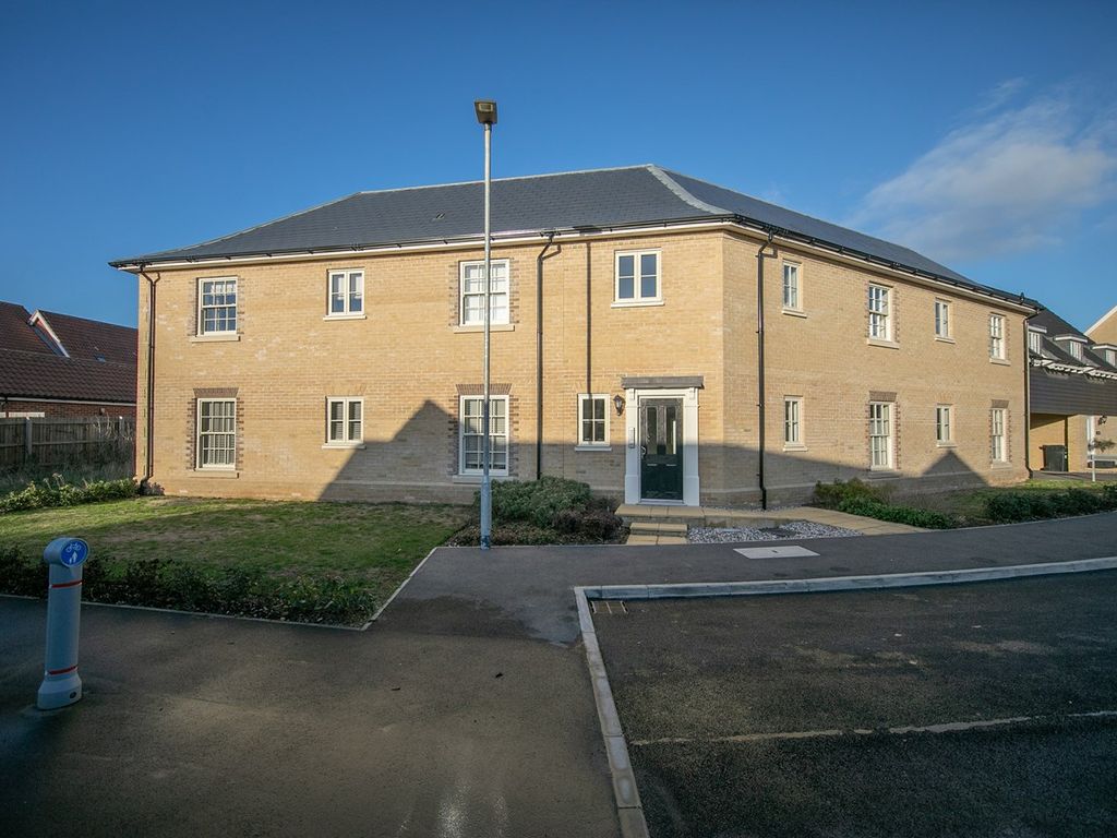 2 bed flat for sale in Keats Crescent, Brightlingsea, Colchester CO7, £205,000