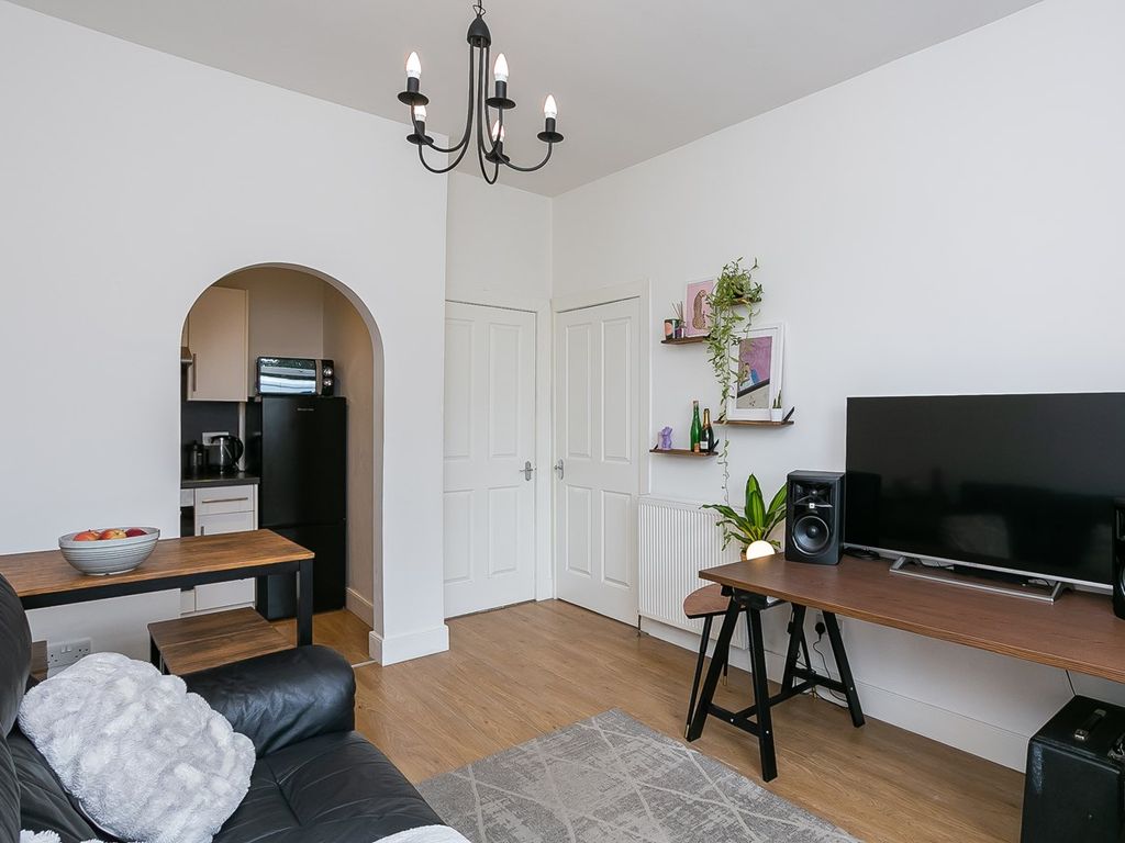 1 bed flat for sale in Seafield Road, Leith, Edinburgh EH6, £125,000