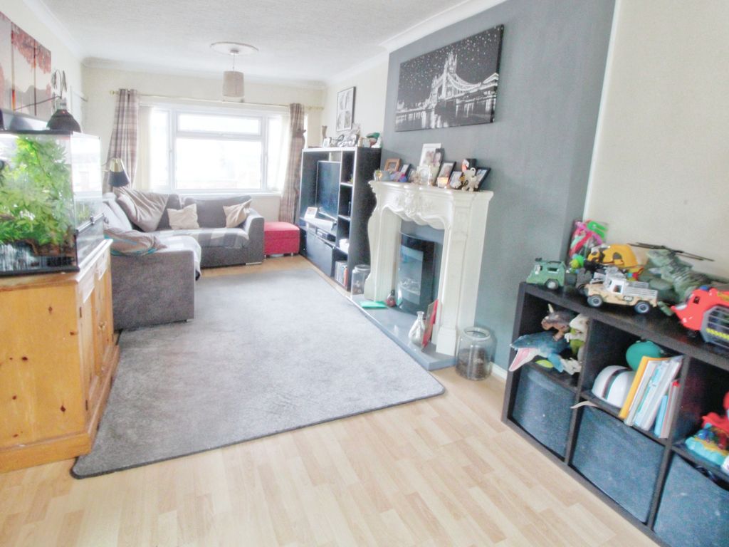 3 bed end terrace house for sale in Studley Road, Wolverhampton WV3, £230,000