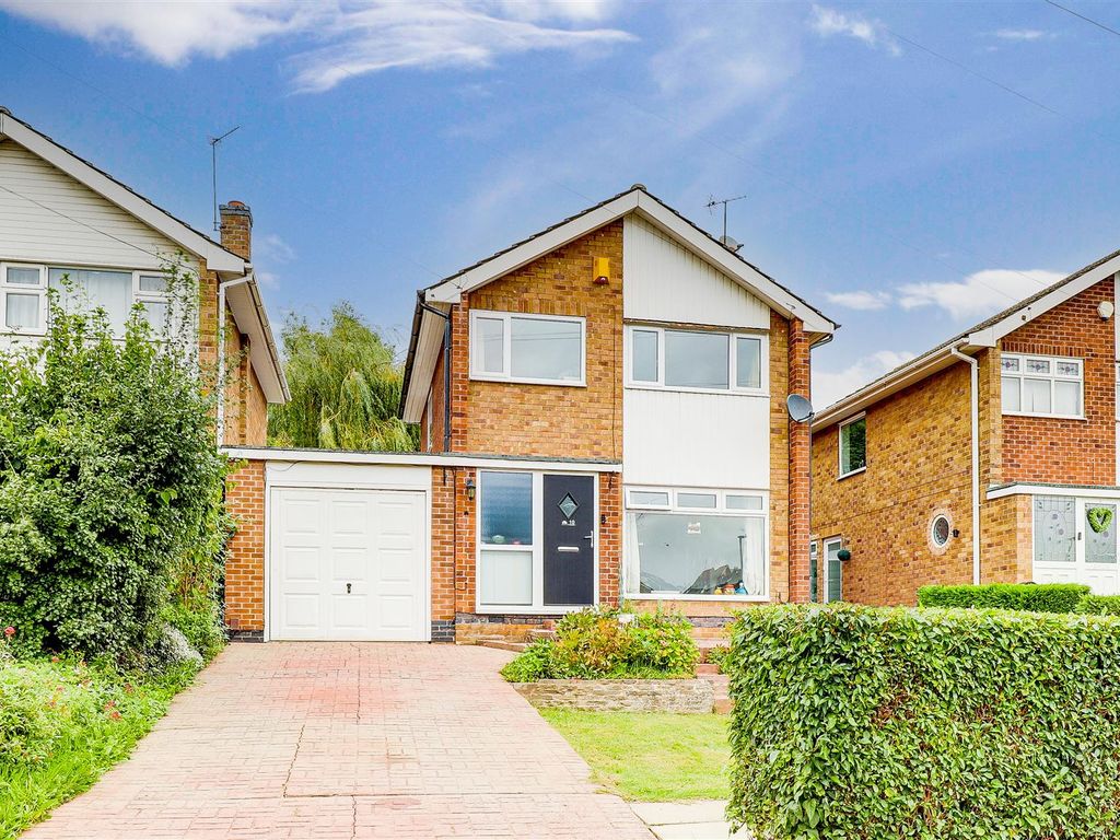 3 bed link-detached house for sale in County Road, Gedling, Nottinghamshire. NG4, £280,000
