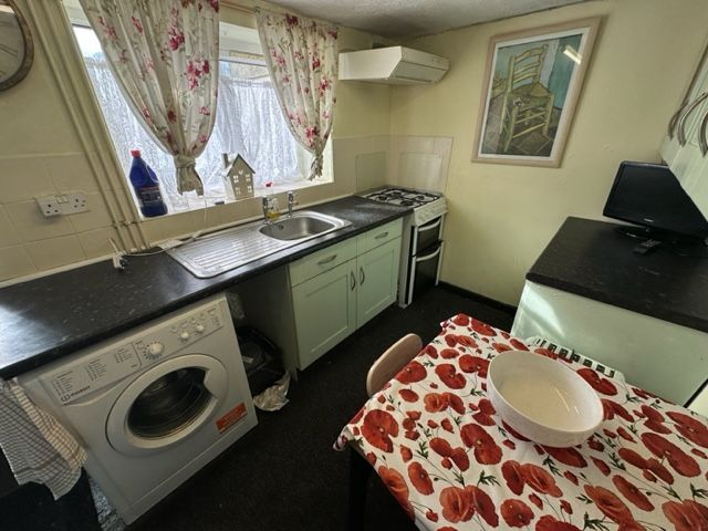 1 bed terraced house for sale in Miskin Road, Trealaw, Tonypandy CF40, £88,000