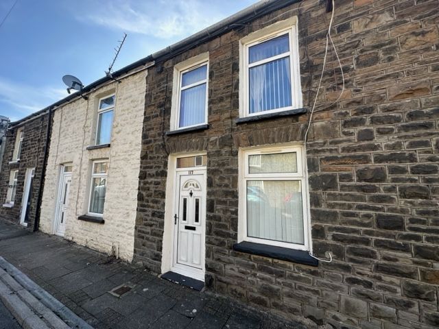 1 bed terraced house for sale in Miskin Road, Trealaw, Tonypandy CF40, £88,000
