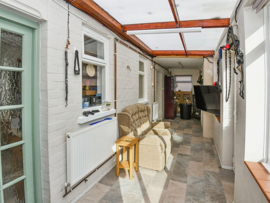 4 bed bungalow for sale in Croft Lane, Croft, Skegness PE24, £290,000