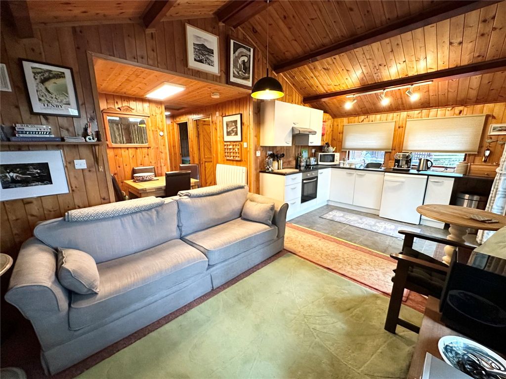 2 bed bungalow for sale in Allt Esgair, St Clears, Carmarthen SA33, £95,000