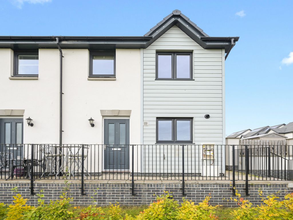3 bed semi-detached house for sale in 4 Woodleigh Gardens, Bonnyrigg EH19, £255,000