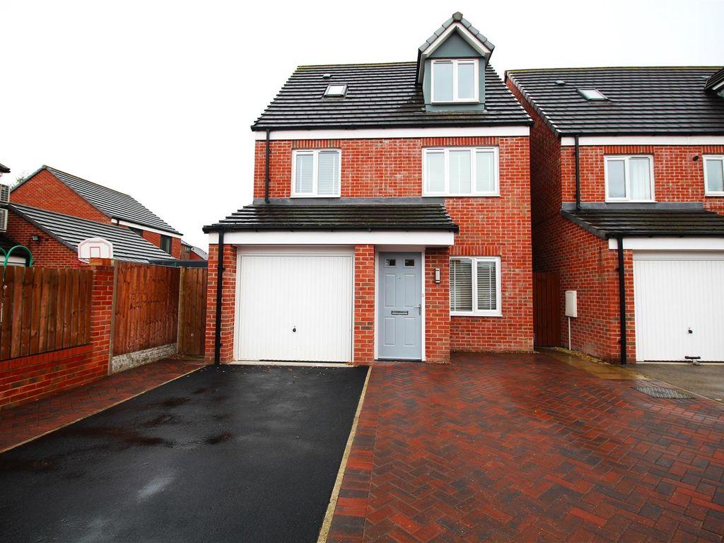 4 bed detached house for sale in Sparrowhawk Way, Wath-Upon-Dearne, Rotherham S63, £270,000
